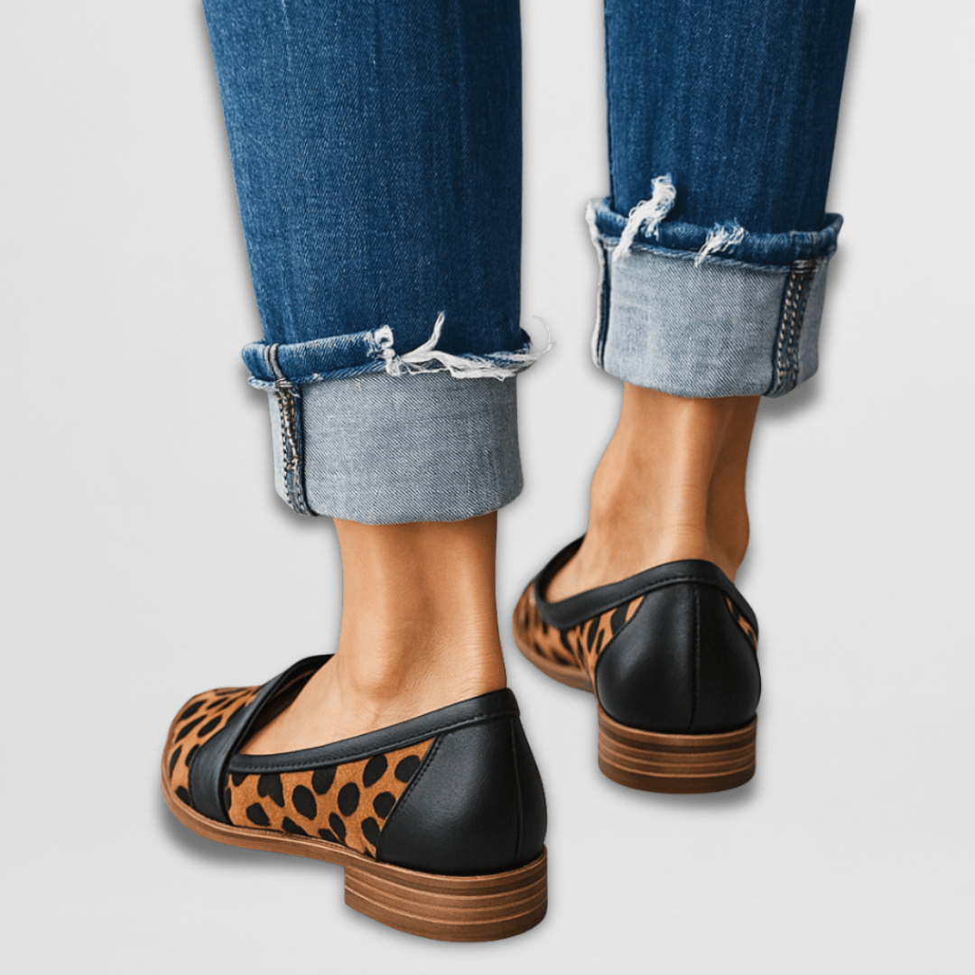 Teodora | Mocasines de Ante Suave con Tacón Bajo